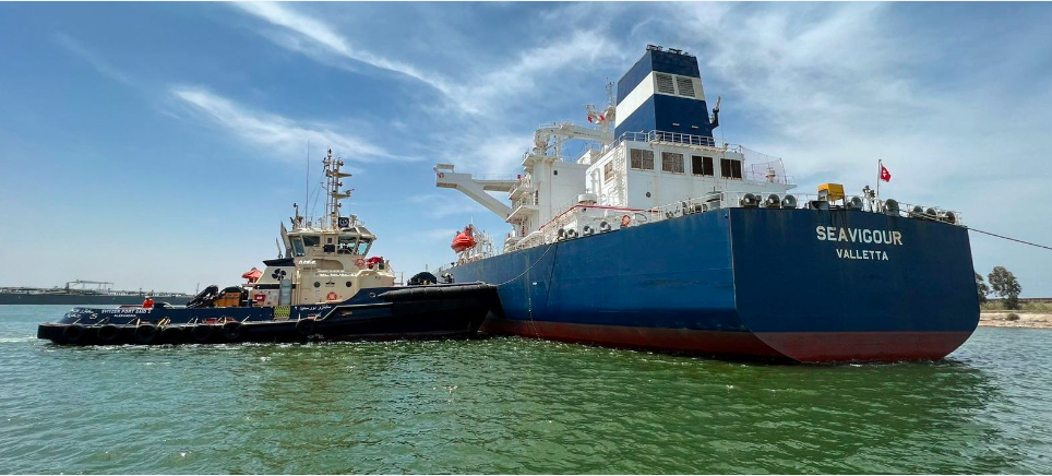 苏伊士运河又堵了！一艘驶往中国的船舶发生故障搁浅