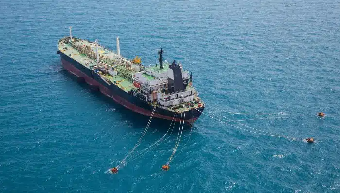 印尼扣押涉嫌非法转移石油的伊朗油轮